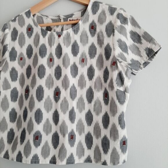 FABINDIA | 100% Cotton Boxy Bead Embroidered Ikat Crop Top Gray Sz M - Picture 5 of 13